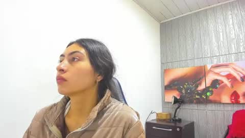 Snapshot of angell_cooper8 chatting on June 6, 12:43 pm Angell cooper8 online show from June 6, 12:43 pm