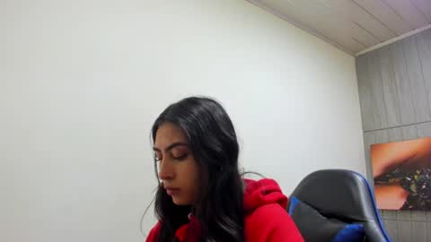 Snapshot of angell_cooper8 chatting on June 16, 12:30 pm Angell cooper8 online show from June 16, 12:30 pm