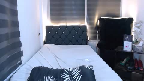 angella_dior online show from September 14, 6:07 pm