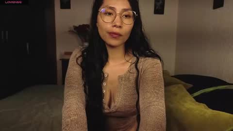  ANGELA ISABELLA  online show from March 24, 9:42 pm