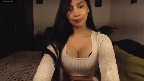 Snapshot of angellaisabella chatting on June 12, 10:08 pm ANGELA ISABELLA online show from June 12, 10:08 pm