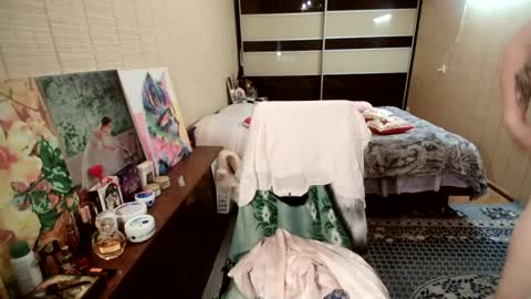 Snapshot of angelleah chatting on June 22, 6:27 pm angelleah online show from June 22, 6:27 pm