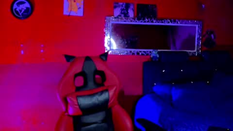 Snapshot of angellonfire chatting on February 7, 10:08 am Angel  online show from February 7, 10:08 am