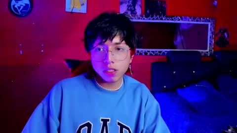 Snapshot of angellonfire chatting on February 18, 9:32 am Angel  online show from February 18, 9:32 am