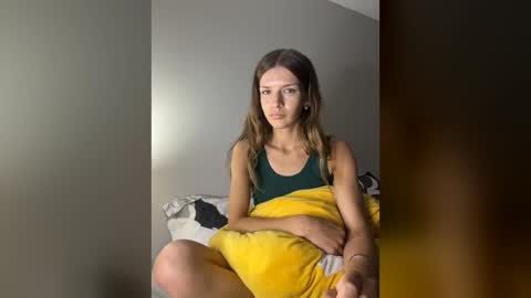 angelmae2947 online show from May 11, 5:57 am