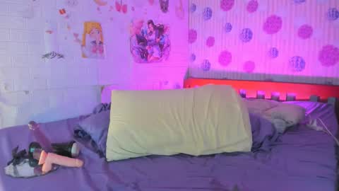 Snapshot of angelmoanster2 chatting on November 14, 9:19 am angel online show from November 14, 9:19 am