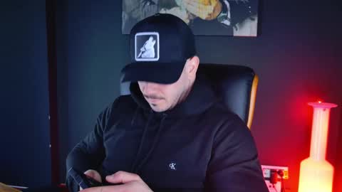 BlackWolf online show from December 16, 6:43 am