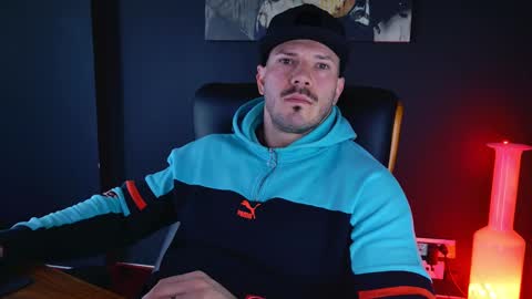 BlackWolf online show from December 23, 9:27 am