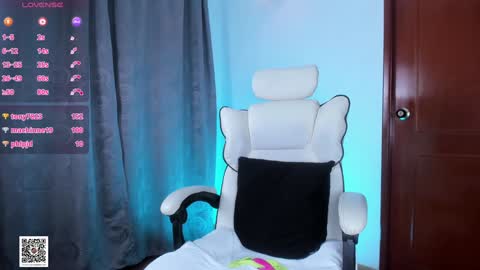 Snapshot of angeloferro1 chatting on December 4, 2:42 am Angelo Ferro online show from December 4, 2:42 am