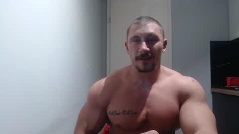  ------- SEX SHOW WITH GUYS AND GIRLS  MUSCLE SHOW online show from October 30, 5:24 pm