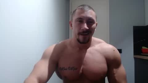  ------- SEX SHOW WITH GUYS AND GIRLS  MUSCLE SHOW online show from November 16, 4:34 pm