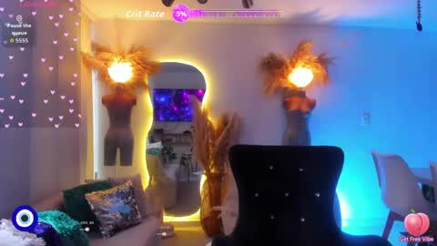 Snapshot of angelpeach_ chatting on June 5, 2:01 pm Angel online show from June 5, 2:01 pm