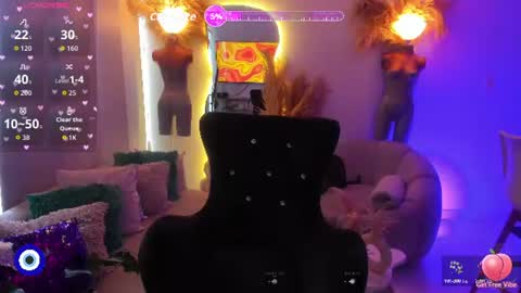 Snapshot of angelpeach_ chatting on June 15, 2:19 pm Angel online show from June 15, 2:19 pm
