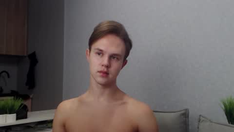 Angel online show from November 2, 8:28 am