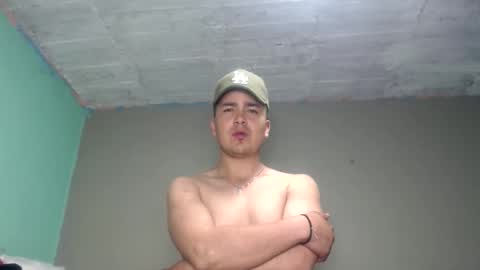 Snapshot of angels_0001 chatting on May 30, 7:16 am angels_0001 online show from May 30, 7:16 am