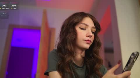 Snapshot of angels_kiss chatting on November 25, 4:56 am Nikki online show from November 25, 4:56 am