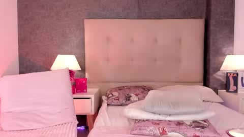 Angela online show from May 2, 3:17 pm
