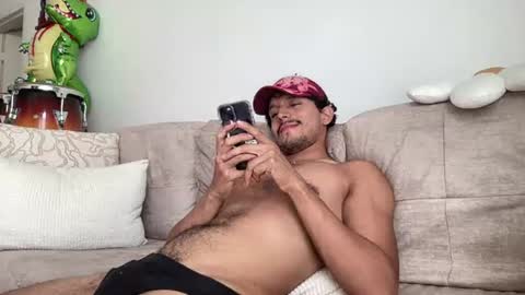 Snapshot of angelsansciele chatting on July 2, 4:35 pm Sebastian online show from July 2, 4:35 pm