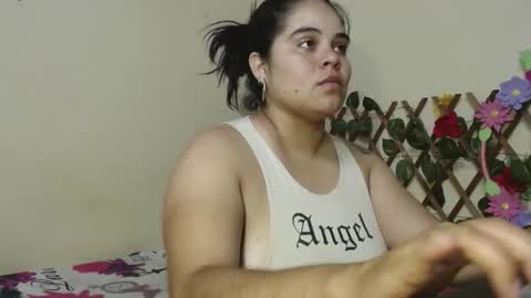 Snapshot of angelsexhotlatin chatting on April 26, 1:53 pm angelsexhotlatin online show from April 26, 1:53 pm