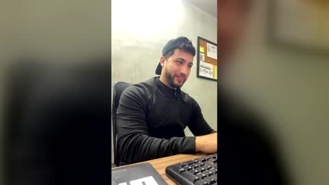 Angel online show from April 1, 2:03 pm