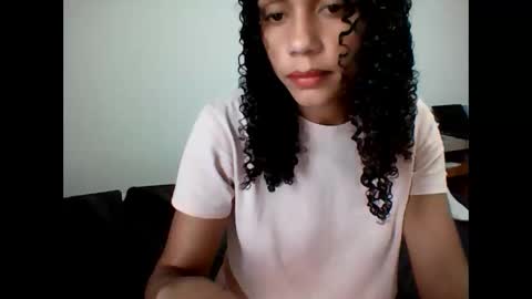 Snapshot of angelsexy888 chatting on October 17, 5:48 pm angelsexy888 online show from October 17, 5:48 pm