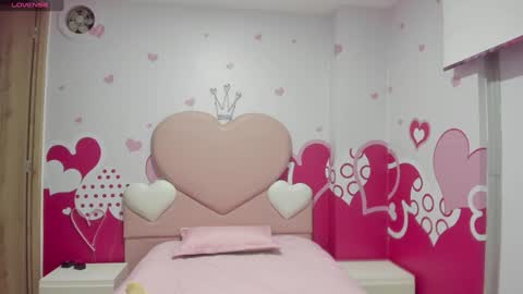 Angel  online show from February 7, 9:47 am