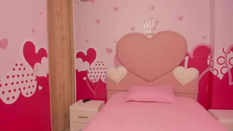 Angel  online show from February 15, 9:49 am