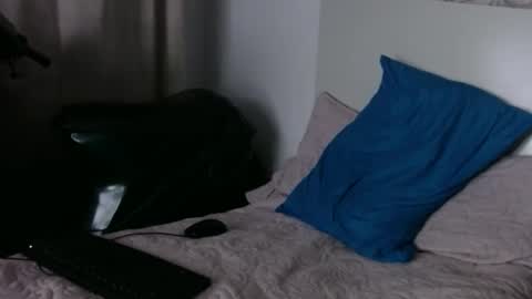 angeluxxxifer online show from March 5, 2:07 am