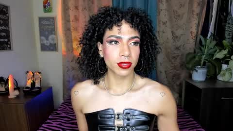 Snapshot of angelwhitte chatting on May 14, 11:00 pm angelwhitte online show from May 14, 11:00 pm