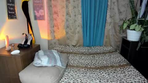 angelwhitte online show from June 25, 12:54 am