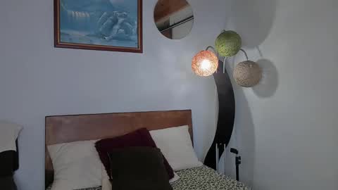 Snapshot of angelx_fox chatting on December 30, 8:58 pm Angel Fox online show from December 30, 8:58 pm