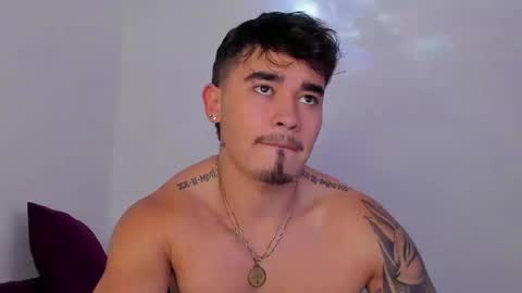 Snapshot of angelx_fox chatting on September 19, 8:20 pm Angel Fox online show from September 19, 8:20 pm