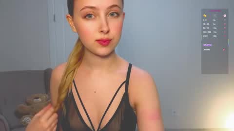  Im Chloe  i do FLASH BOOBS for new fan club online show from April 28, 2:27 am