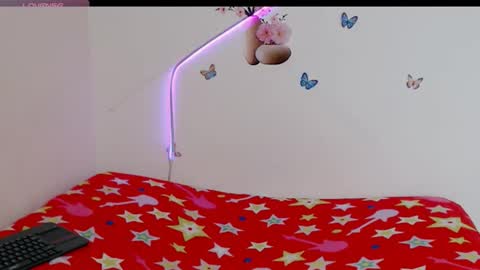 Snapshot of angelyxs chatting on November 2, 5:26 pm Angelyxs online show from November 2, 5:26 pm