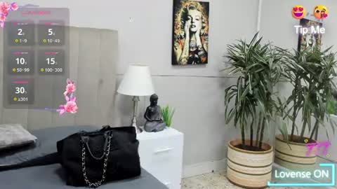 Snapshot of angie_abby chatting on July 12, 3:30 am Angie Abby online show from July 12, 3:30 am