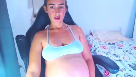 Snapshot of angie_dreamgirl chatting on January 30, 3:08 pm IG angie dreamgirl01 online show from January 30, 3:08 pm