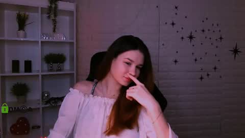Snapshot of angie_foxy chatting on June 20, 7:16 pm Angle online show from June 20, 7:16 pm