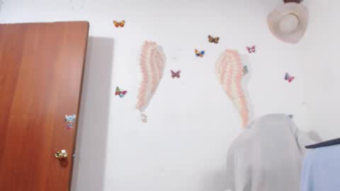 Snapshot of angie_tssex chatting on March 7, 12:45 pm ints marianaroldan945 online show from March 7, 12:45 pm