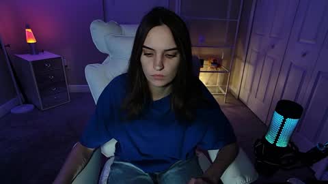 Angie Fae online show from April 21, 2:51 am