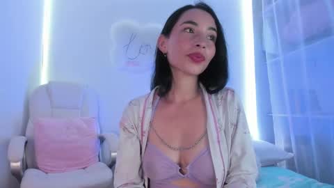 Snapshot of angiiebylpz chatting on December 31, 1:04 am violeth lopez online show from December 31, 1:04 am