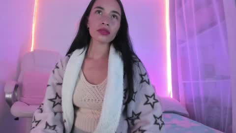 Snapshot of angiiebylpz chatting on January 3, 4:11 am violeth lopez online show from January 3, 4:11 am