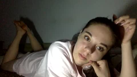 Snapshot of angle_cute05 chatting on June 14, 9:06 pm Angel Cute online show from June 14, 9:06 pm