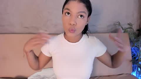 Snapshot of angy_avila chatting on November 17, 11:49 am angy_avila online show from November 17, 11:49 am