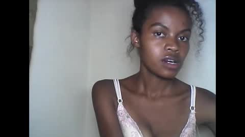 Snapshot of anicha_69 chatting on May 31, 8:54 am anicha_69 online show from May 31, 8:54 am