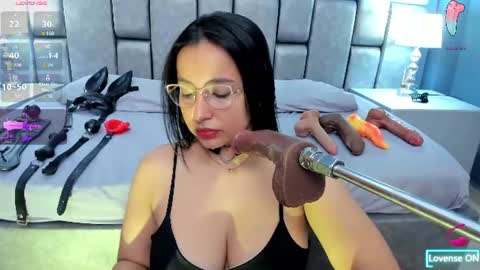 Snapshot of anievans_ chatting on July 21, 11:23 am Ani Time schedule 0600 - 1400 GMT -5 online show from July 21, 11:23 am