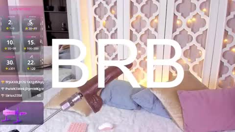 aniie_west online show from February 10, 4:04 pm