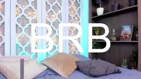 aniie_west online show from February 20, 2:57 pm