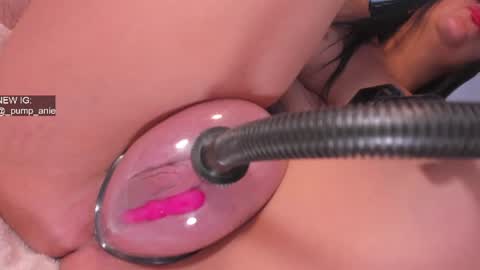Snapshot of aniiieee_x chatting on August 1, 12:43 am ANIE Broadcasting from 1300 to 2100 online show from August 1, 12:43 am