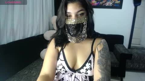 Snapshot of aniisaalii chatting on May 10, 4:39 am Anissa online show from May 10, 4:39 am