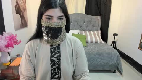 Snapshot of aniisaalii chatting on June 6, 12:32 pm Anissa online show from June 6, 12:32 pm